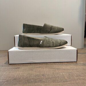 Women's TOMS CloudBound Alpargata Slip on Shoes, NWT! Sz 7, camouflage pattern